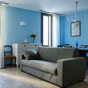 Azzurro Two Bathrooms , Venice Italy